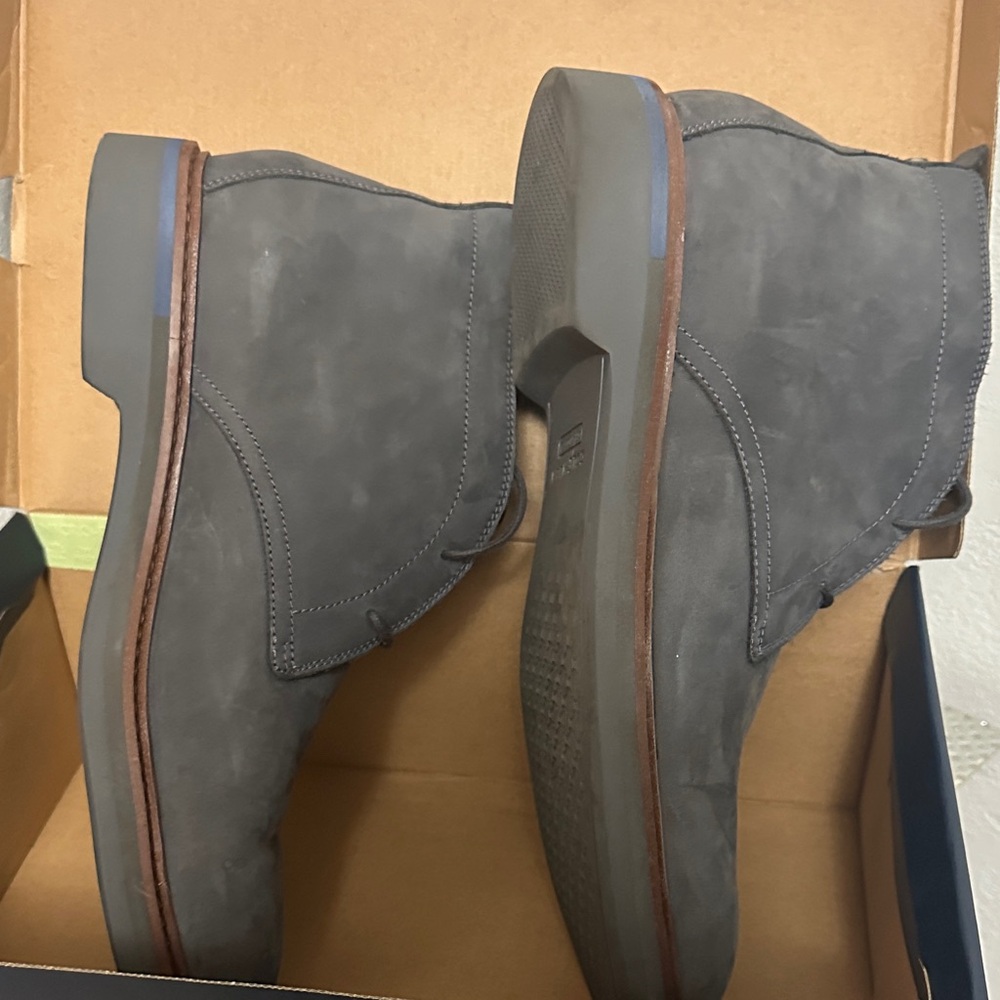 Cole Haan New York Chukka Suede Boots, EUC - Picture 3 of 9